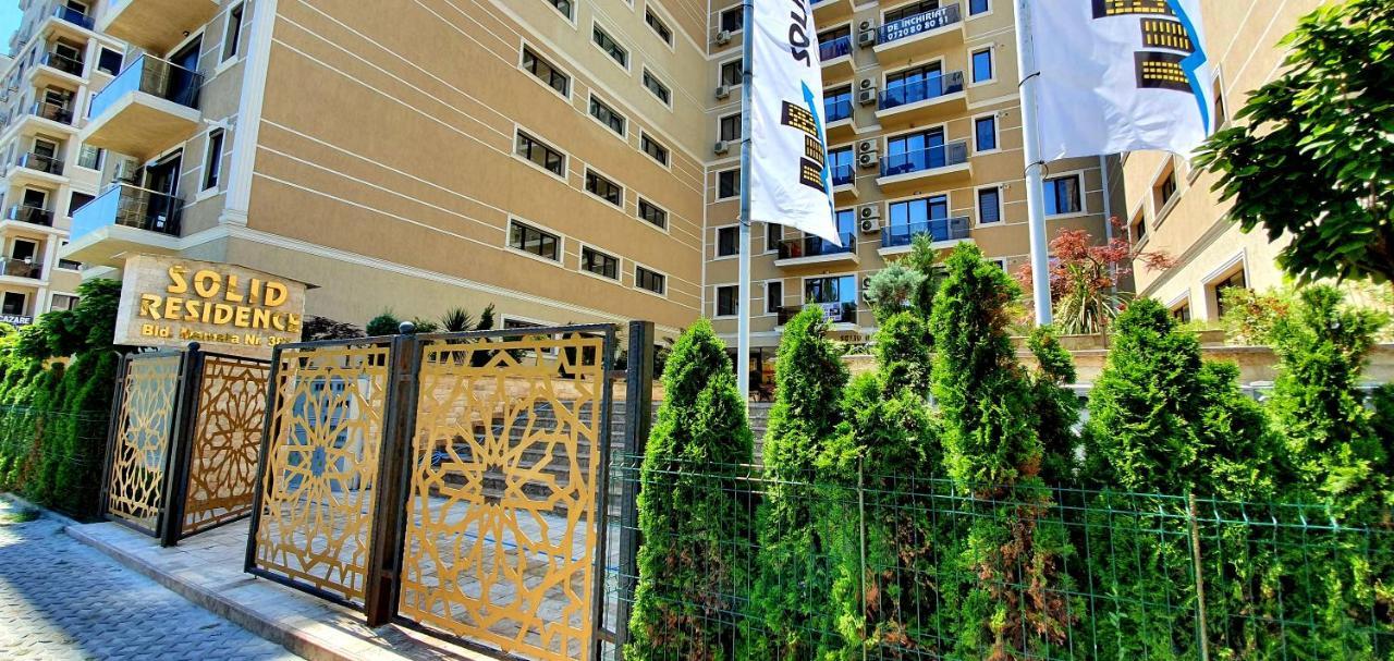 Solid Apartment Mamaia