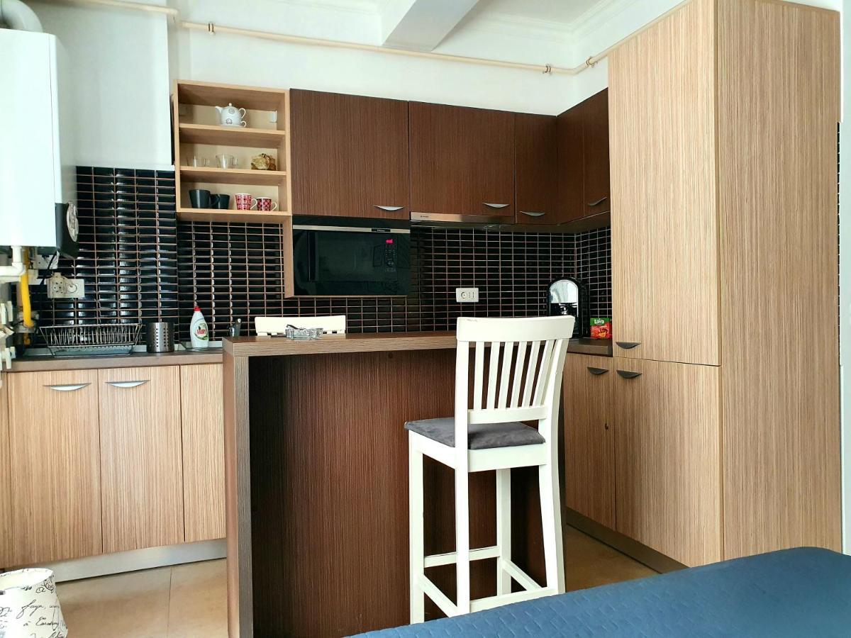 Apartment Solid *